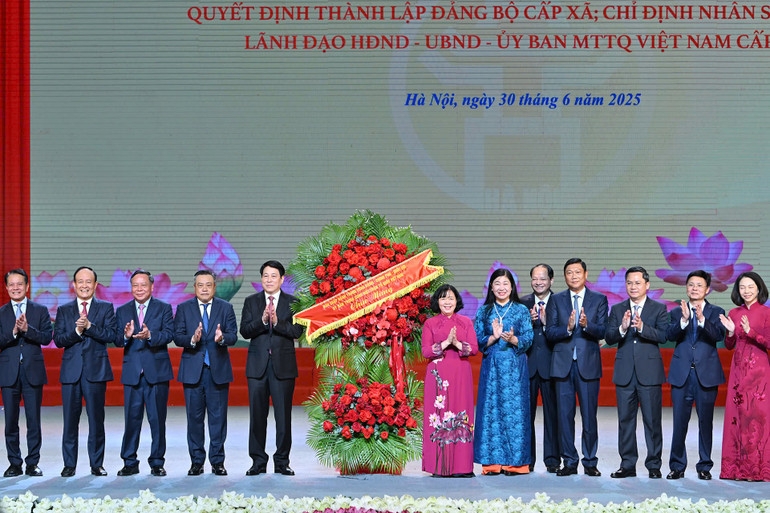 Chủ tịch nước Lương Cường: Với bộ máy hành chính mới, Hà Nội cần tiên phong đổi mới tư duy quản lý Chủ tịch nước Lương Cường: Với bộ máy hành chính mới, Hà Nội cần tiên phong đổi mới tư duy quản lý