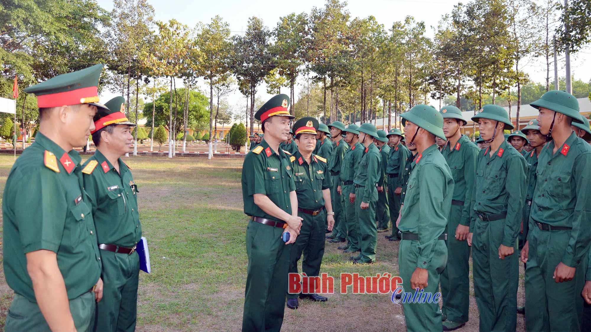 Đảm bảo tỉnh Đồng Nai mới sẽ “mạnh về kinh tế, vững về quốc phòng” Đảm bảo tỉnh Đồng Nai mới sẽ “mạnh về kinh tế, vững về quốc phòng”