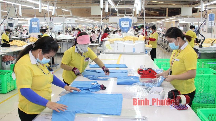 Quyết liệt phát triển Đảng trong khu công nghiệp Quyết liệt phát triển Đảng trong khu công nghiệp