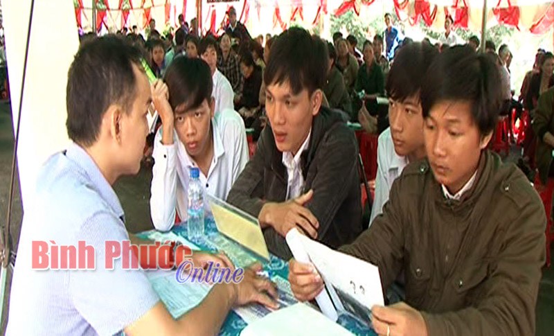 Lộc Ninh tích cực giải quyết việc làm cho người lao động