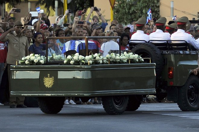 Cuba bắt đầu lễ an táng lãnh tụ cách mạng Fidel Castro Ruz