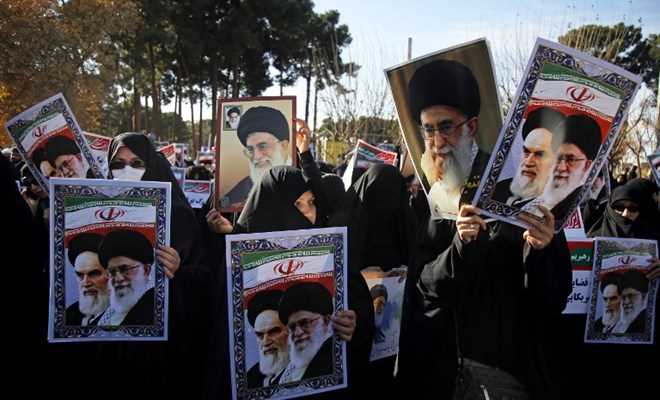 Hàng chục nghìn người tuần hành ôn hòa ủng hộ chính phủ Iran Hàng chục nghìn người tuần hành ôn hòa ủng hộ chính phủ Iran