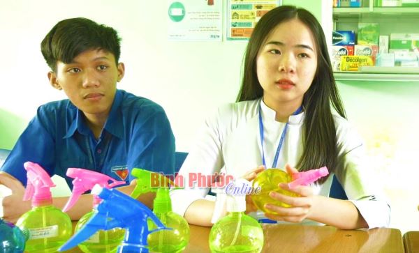 Tự hào màu áo thanh niên Tự hào màu áo thanh niên