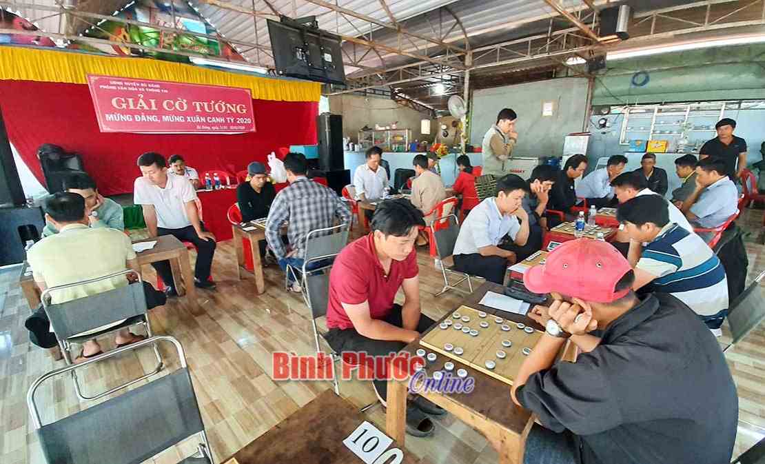 Bù Đăng khai mạc giải cờ tướng mừng Đảng, mừng Xuân