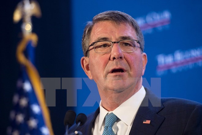 04022016Ashton_Carter_1.jpg