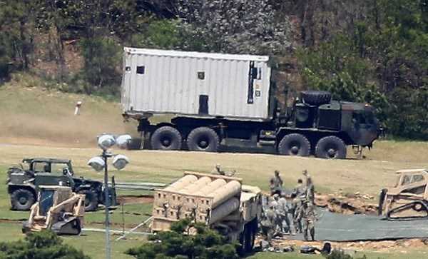 Triều Tiên đề nghị dỡ bỏ trừng phạt, rút THAAD khỏi Hàn Quốc Triều Tiên đề nghị dỡ bỏ trừng phạt, rút THAAD khỏi Hàn Quốc