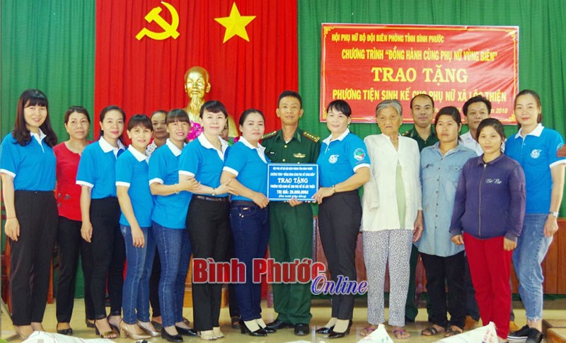 Tiếp sức phụ nữ vùng biên vượt khó