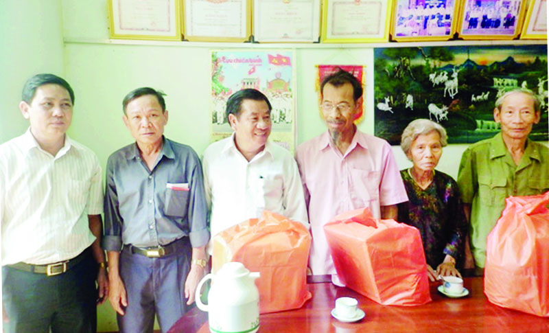 Đảm Bảo an sinh xã hội cơ sở để giảm nghèo bền vững Đảm Bảo an sinh xã hội cơ sở để giảm nghèo bền vững