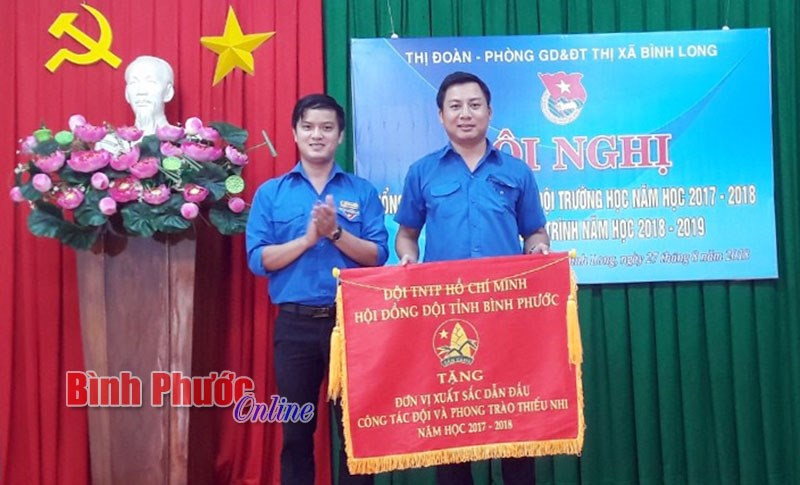 Bình Long dẫn đầu công tác đội và phong trào thiếu nhi Bình Long dẫn đầu công tác đội và phong trào thiếu nhi