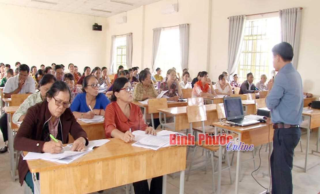 100 cộng tác viên dân số tập huấn nghiệp vụ