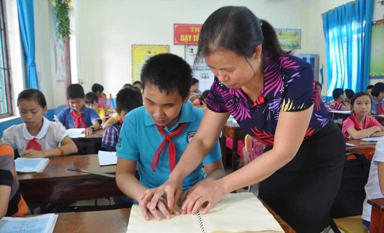 Trách nhiệm của UBND các cấp về giáo dục hòa nhập đối với người khuyết tật Trách nhiệm của UBND các cấp về giáo dục hòa nhập đối với người khuyết tật