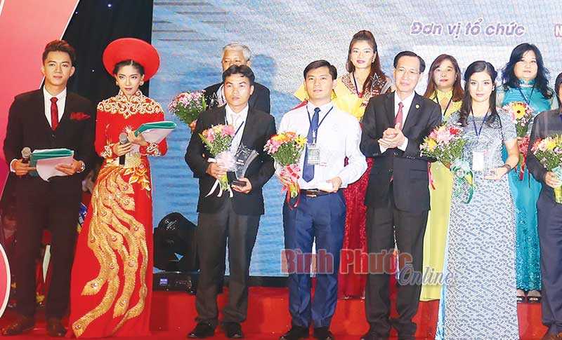 Khởi nghiệp - không dễ nhưng đầy trải nghiệm! Khởi nghiệp - không dễ nhưng đầy trải nghiệm!