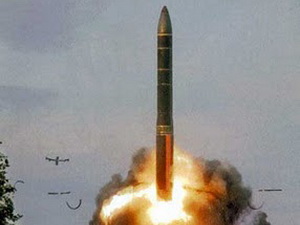 Nga trang bị tên lửa đạn đạo liên lục địa RS-24 Yars Nga trang bị tên lửa đạn đạo liên lục địa RS-24 Yars