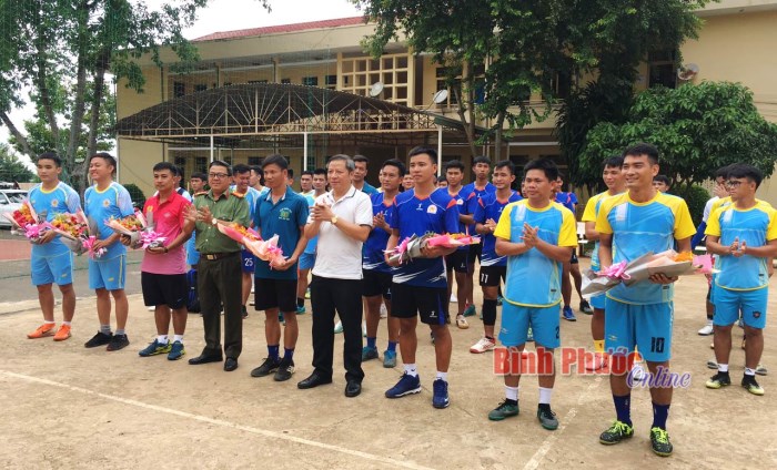 Công an 2 huyện Bù Đốp và Bù Gia Mập giao lưu thể thao