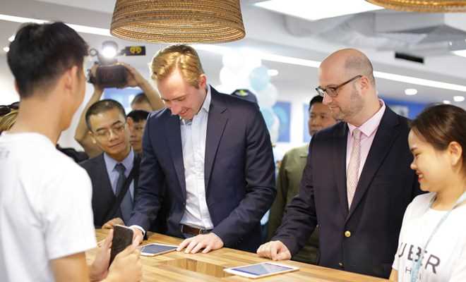 Uber đưa trung tâm hỗ trợ đối tác lớn nhất Việt Nam vào hoạt động Uber đưa trung tâm hỗ trợ đối tác lớn nhất Việt Nam vào hoạt động