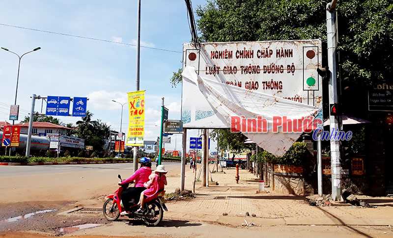 Pa-nô tuyên truyền chưa được khắc phục