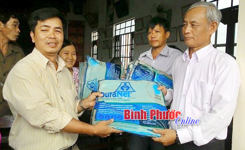 Đồng Xoài cấp phát 45.000 mùng phòng chống sốt rét Đồng Xoài cấp phát 45.000 mùng phòng chống sốt rét