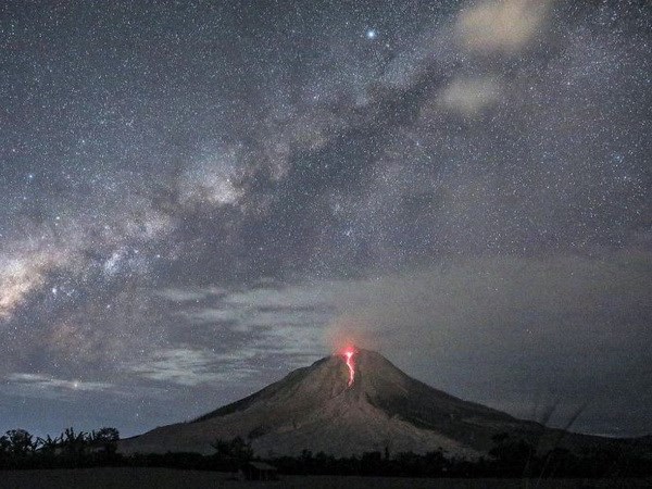 1210sinabung13102017083908.jpg