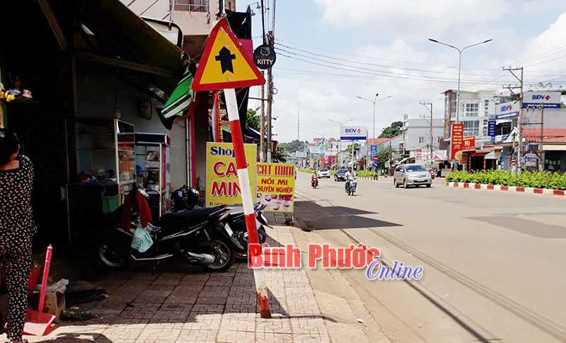 Biển báo ngược chiều chưa khắc phục