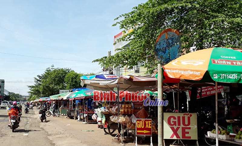 Biển báo cấm bị hư hỏng Biển báo cấm bị hư hỏng