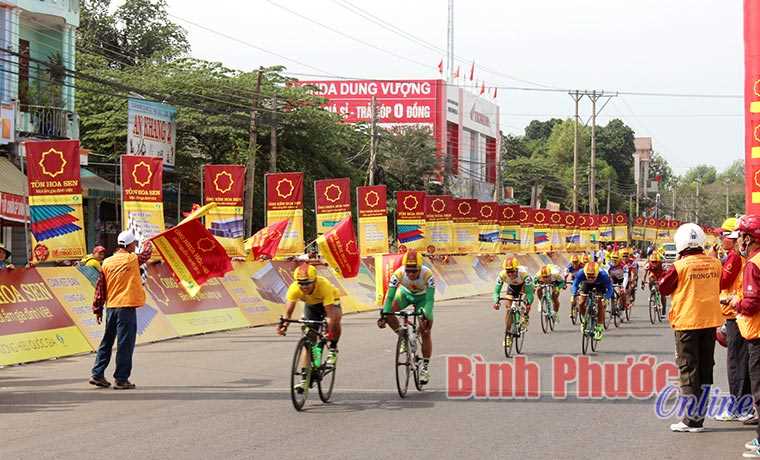Một giải đấu hấp dẫn, đậm tính nhân văn