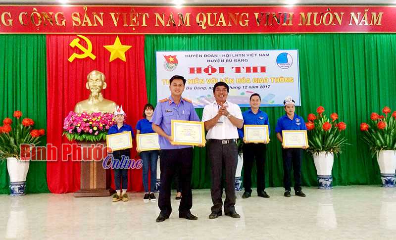 Hội thi thanh niên với văn hóa giao thông huyện Bù Đăng Hội thi thanh niên với văn hóa giao thông huyện Bù Đăng