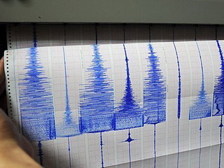 Động đất 6,7 độ Richter ở Indonesia Động đất 6,7 độ Richter ở Indonesia