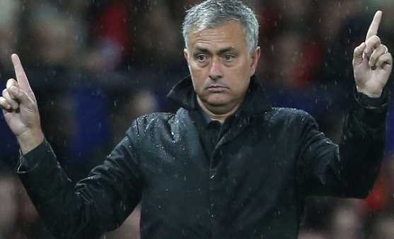 M.U thắng Basel 3-0: Trò ghép hình của Jose Mourinho