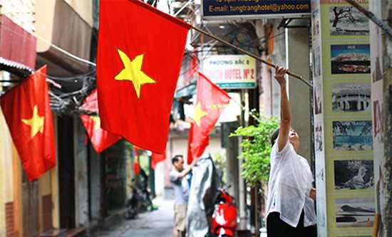 Thông báo treo cờ Tổ quốc và nghỉ lễ Quốc khánh Thông báo treo cờ Tổ quốc và nghỉ lễ Quốc khánh