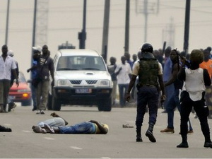 Phát hiện thêm hố chôn 30 người ở Cote d'Ivoire Phát hiện thêm hố chôn 30 người ở Cote d'Ivoire