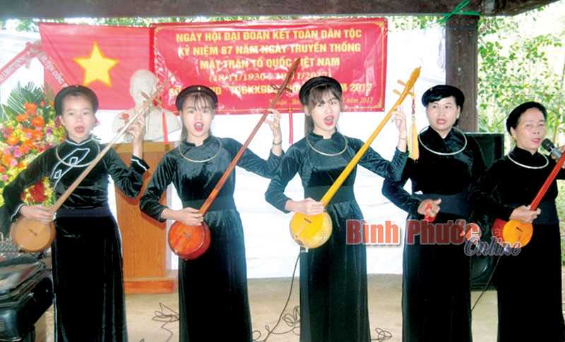 Nặng tình với làn điệu hát then