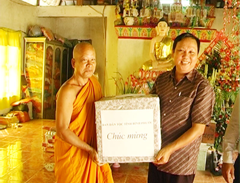 Ban Dân tộc tỉnh và huyện Chơn Thành, Lộc Ninh, Đồng Phú chúc tết đồng bào Khơme Ban Dân tộc tỉnh và huyện Chơn Thành, Lộc Ninh, Đồng Phú chúc tết đồng bào Khơme