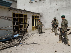 Afghanistan: Đánh bom ven đường, 10 người chết Afghanistan: Đánh bom ven đường, 10 người chết
