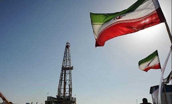 Iran sẽ thu hút 7 tỷ USD nguồn vốn trong nước cho các dự án dầu mỏ Iran sẽ thu hút 7 tỷ USD nguồn vốn trong nước cho các dự án dầu mỏ