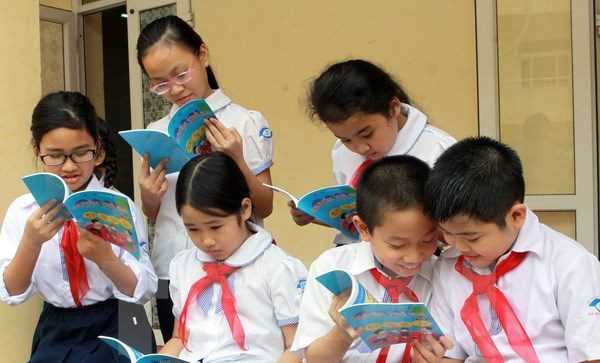 Tổng đài điện thoại bảo vệ trẻ em 111 hoạt động từ tháng 12 tới Tổng đài điện thoại bảo vệ trẻ em 111 hoạt động từ tháng 12 tới