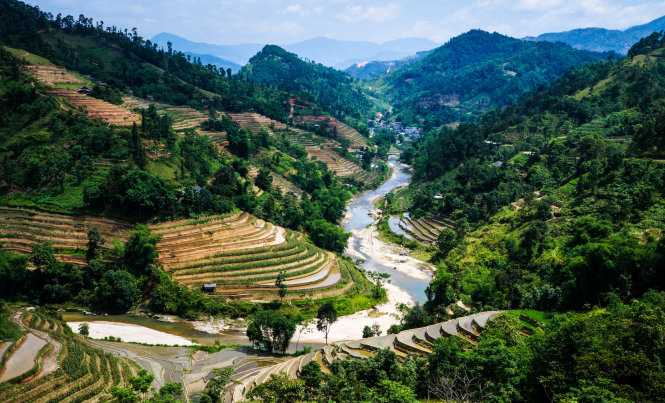 Chinh phục đỉnh Nàng Thi