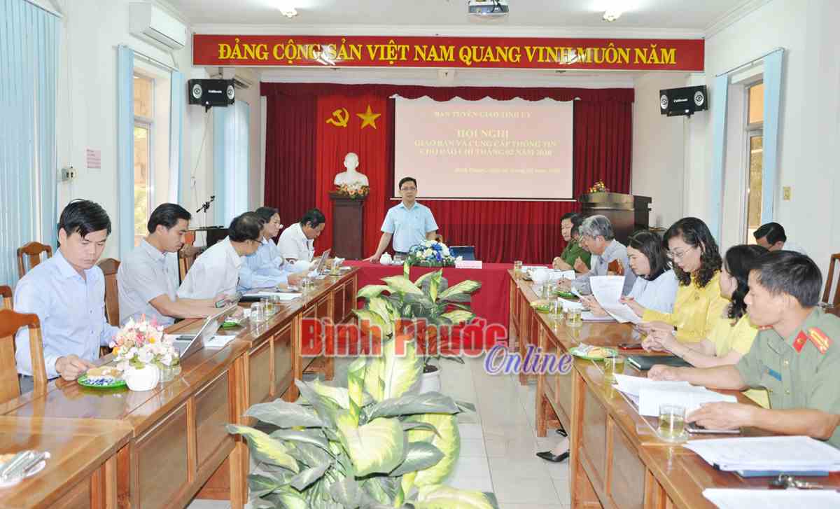 Giao ban và cung cấp thông tin báo chí tháng 2 Giao ban và cung cấp thông tin báo chí tháng 2