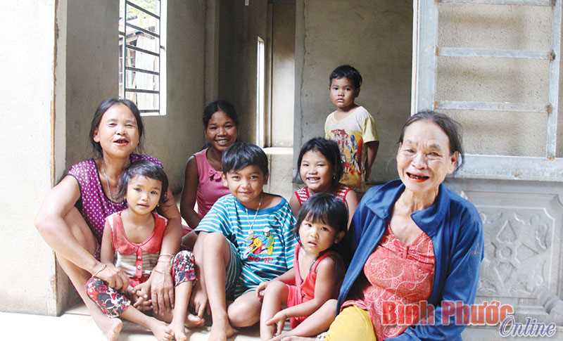 Long Hà còn khoảng 30 hộ DTTS khó khăn về nhà ở Long Hà còn khoảng 30 hộ DTTS khó khăn về nhà ở