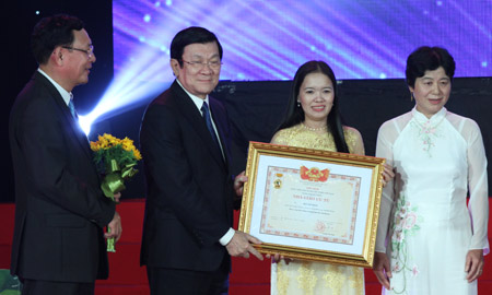 Chương trình vinh danh “Vì sự nghiệp đổi mới giáo dục”