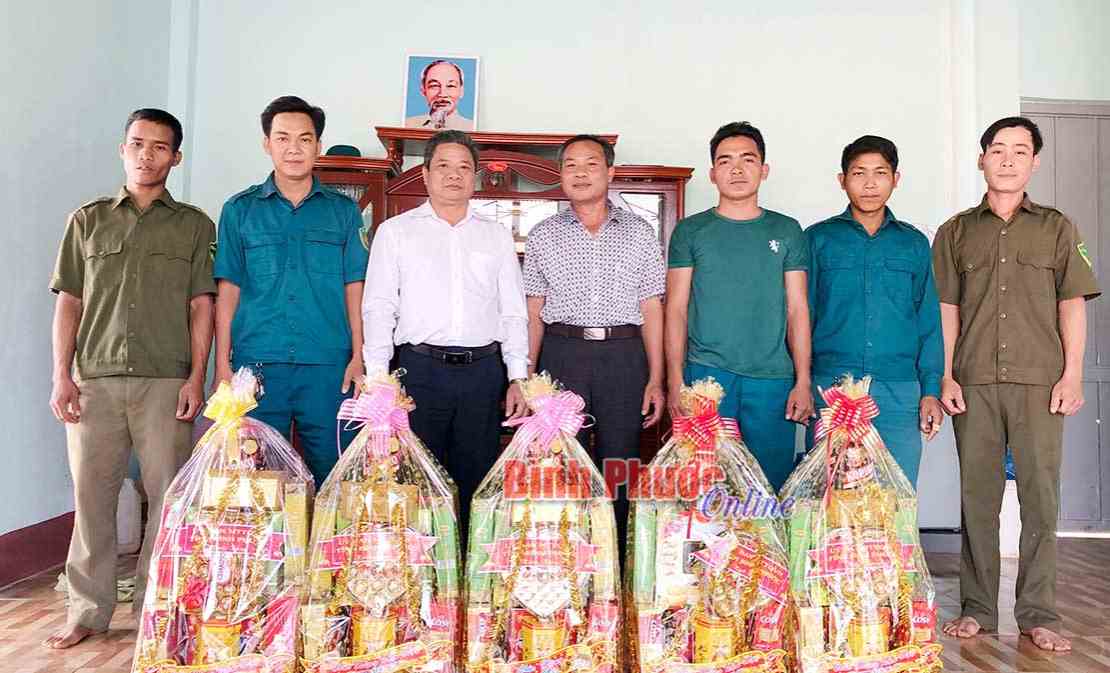 Nhân dân đóng góp 578,5 triệu đồng xây dựng NTM Nhân dân đóng góp 578,5 triệu đồng xây dựng NTM