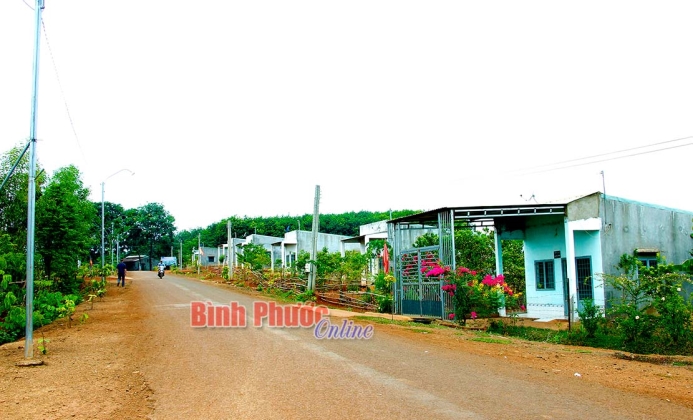 Hai Căn “thay áo mới” Hai Căn “thay áo mới”