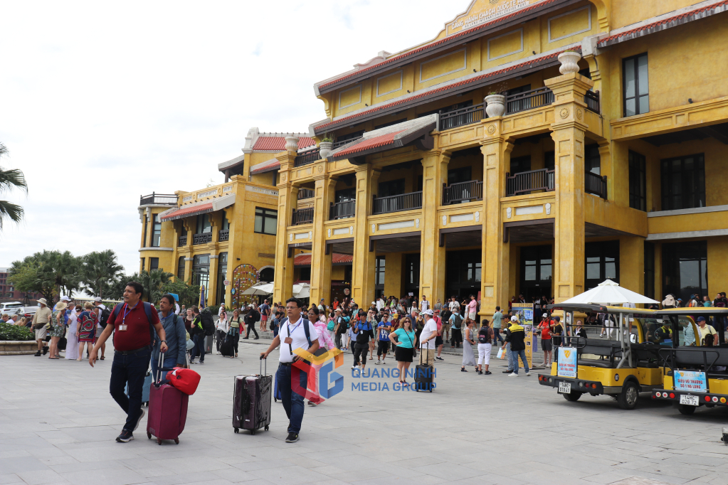 2166001_wtm_9256e700fd0d844978165b134ff3ac06.jpg