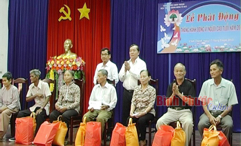 Chơn Thành phát động Tháng hành động vì người cao tuổi Chơn Thành phát động Tháng hành động vì người cao tuổi