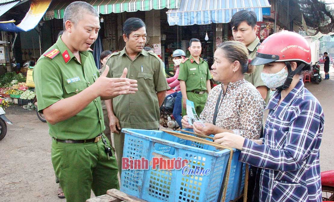Nông thôn mới góp phần đảm bảo an ninh, trật tự Nông thôn mới góp phần đảm bảo an ninh, trật tự