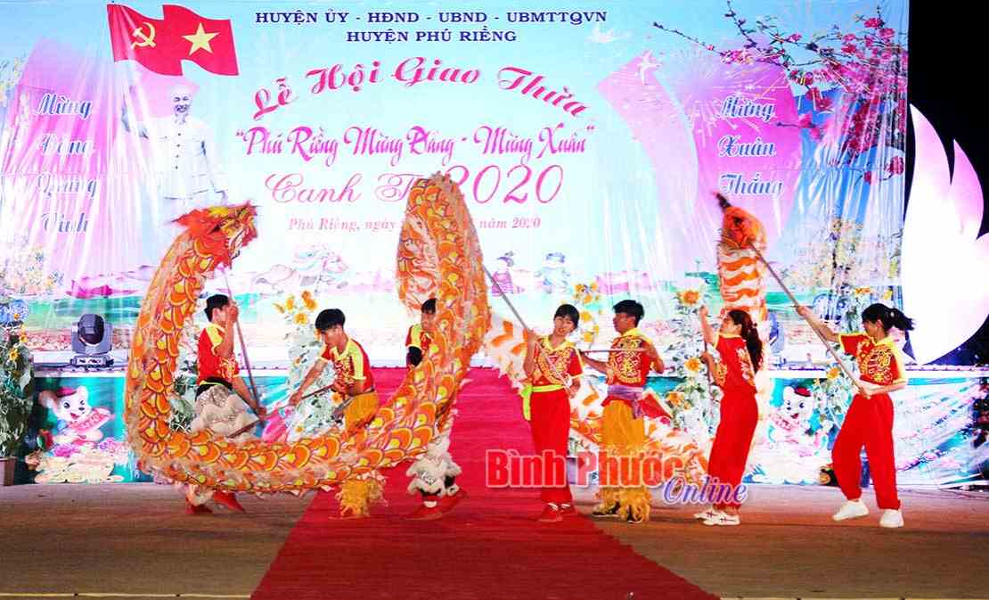 Phú Riềng tổ chức lễ hội mừng Đảng - mừng Xuân Phú Riềng tổ chức lễ hội mừng Đảng - mừng Xuân
