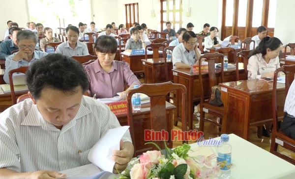 Bình Long lấy ý kiến góp ý văn kiện Đại hội