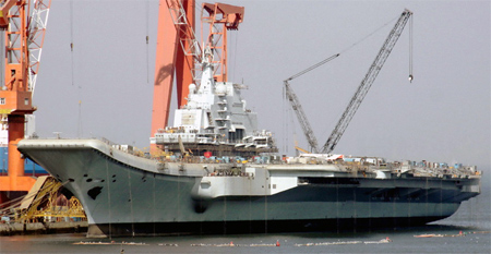 Trung Quốc chạy thử tàu sân bay đầu tiên Trung Quốc chạy thử tàu sân bay đầu tiên