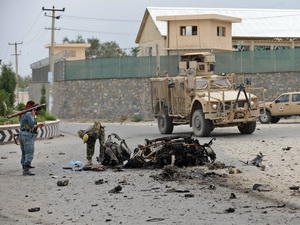 Taliban nhận trách nhiệm vụ đánh bom liều chết Taliban nhận trách nhiệm vụ đánh bom liều chết