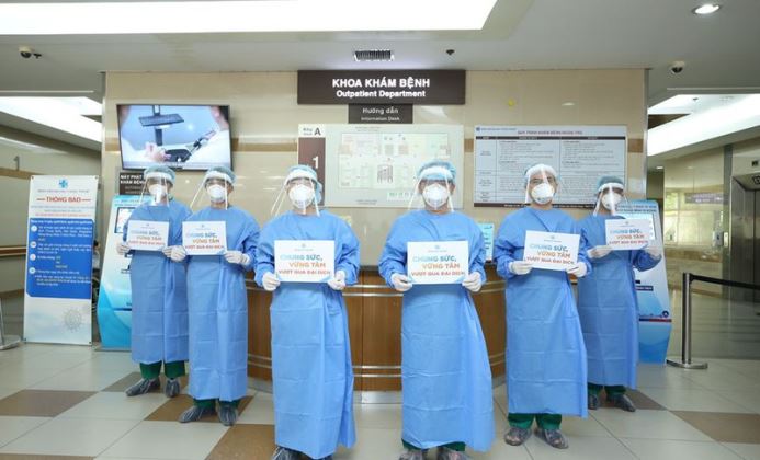Biết ơn những “thiên thần áo trắng”