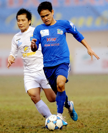 Đình Tùng, Long Giang nhận vé vớt